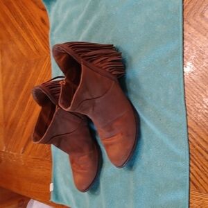 FADED GLORY FAUX SUEDE SOUTHWEST ANKLE BOOTS